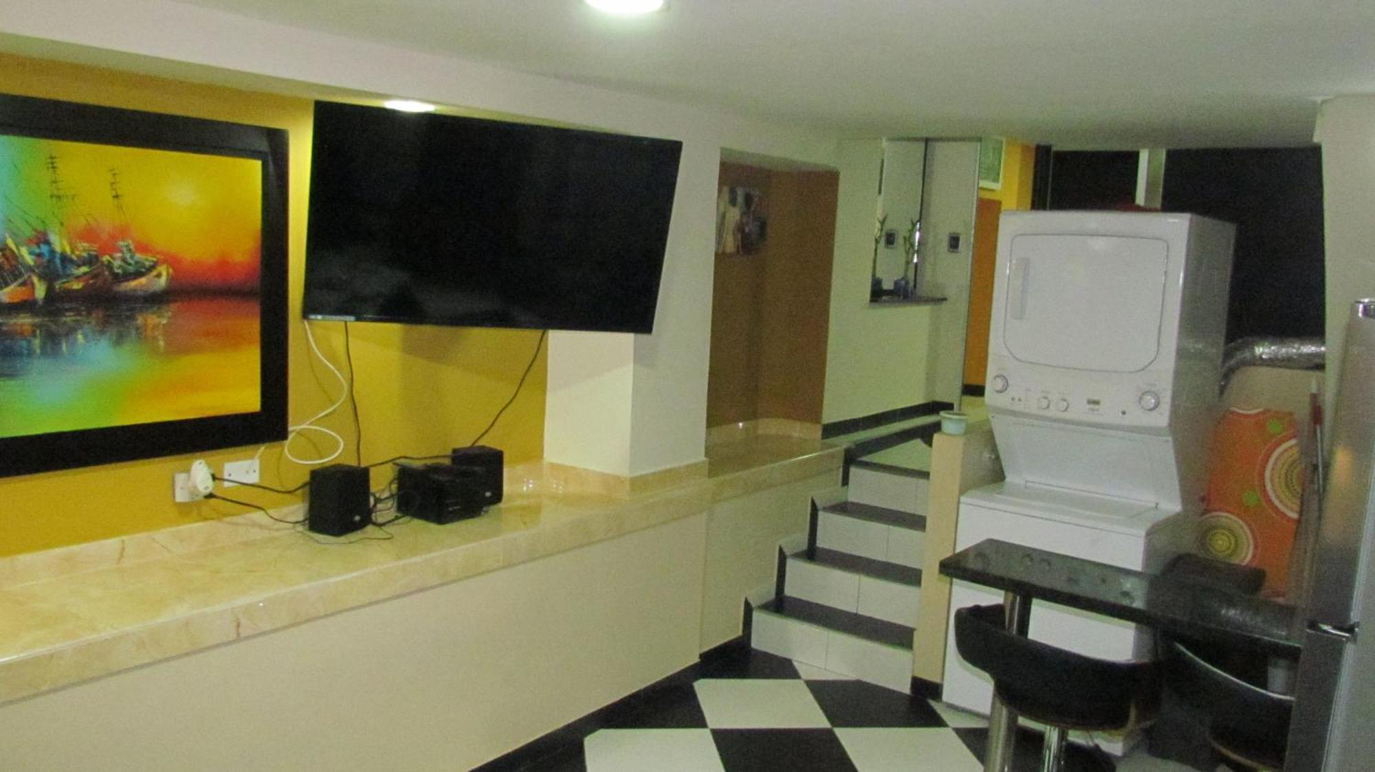 Apartamentos En El Poblado Medellin Bagian luar foto