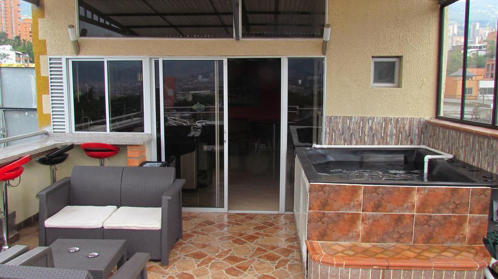 Apartamentos En El Poblado Medellin Bagian luar foto