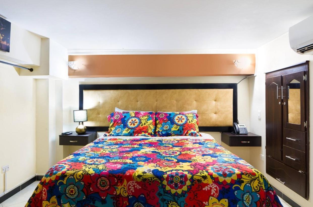 Apartamentos En El Poblado Medellin Bagian luar foto