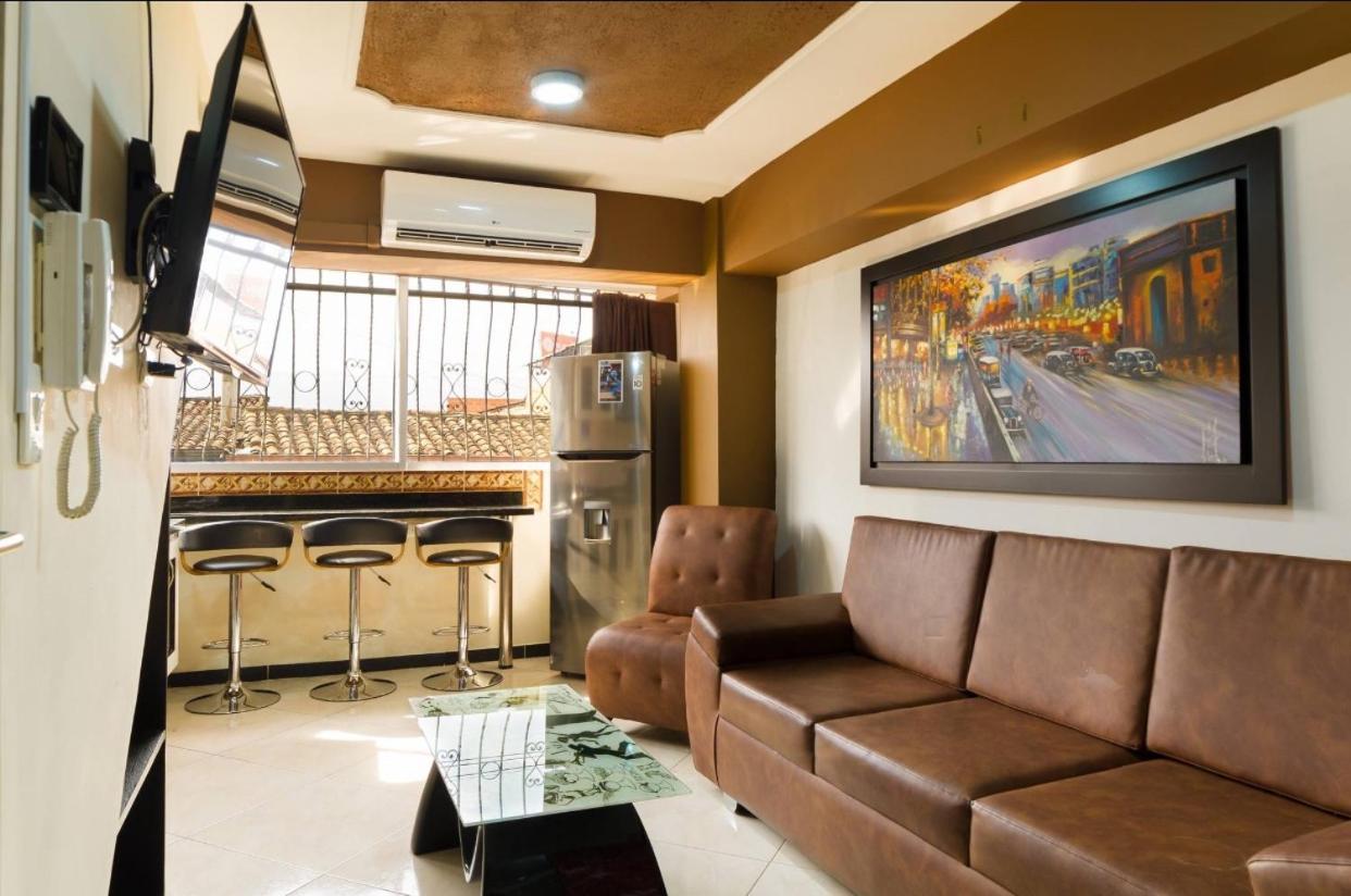 Apartamentos En El Poblado Medellin Bagian luar foto