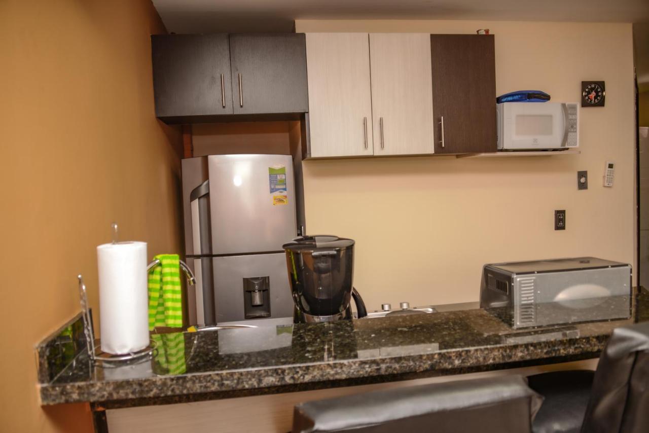Apartamentos En El Poblado Medellin Bagian luar foto