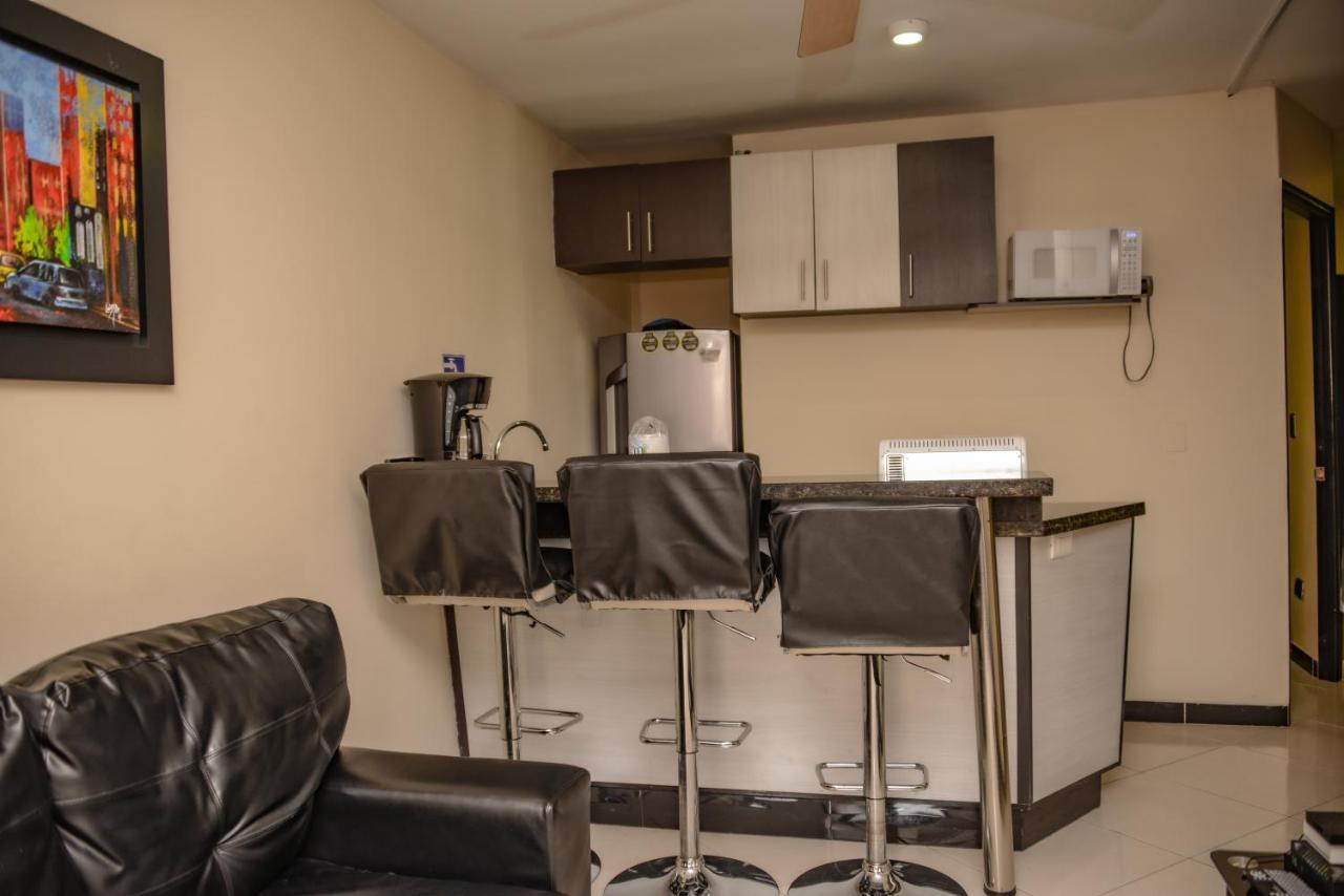 Apartamentos En El Poblado Medellin Bagian luar foto