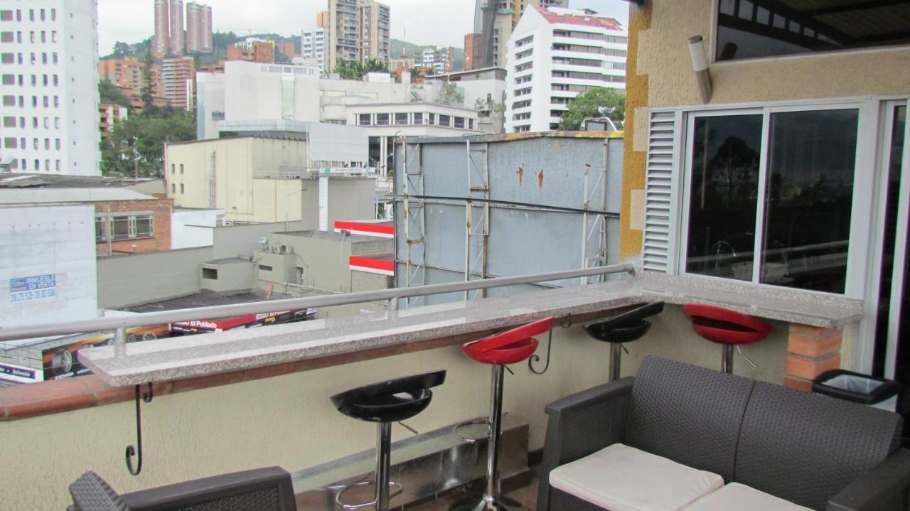 Apartamentos En El Poblado Medellin Bagian luar foto